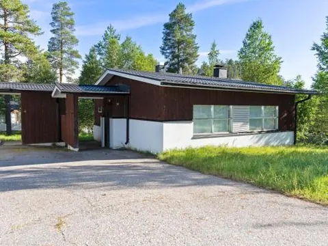 Holiday Home Valkeisrinne 1h by Interhome