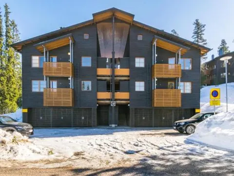 Holiday Home Karhunvartijan linna c18 by Interhome
