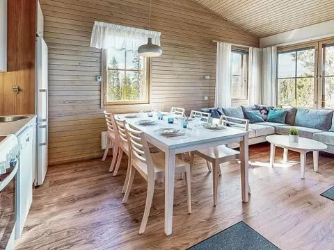 Holiday Home Aurinkoranta by Interhome