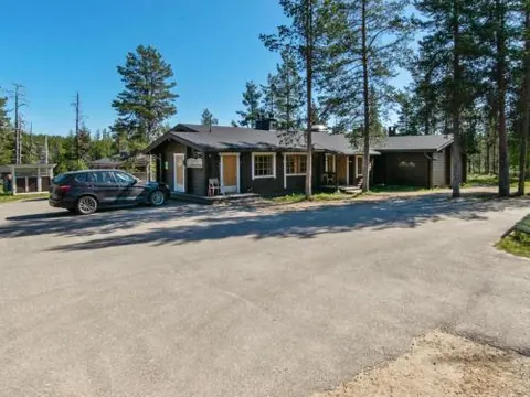 Holiday Home Metsänpirtti 1 by Interhome