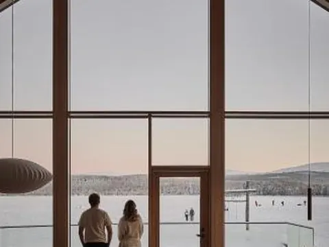 Joiku Luxury Lakeview Chalet