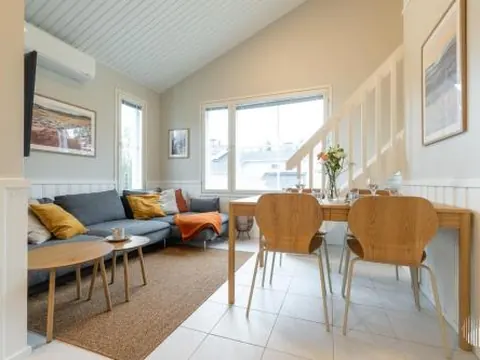 Niestatie 2 as 206 by Holiday in Lapland