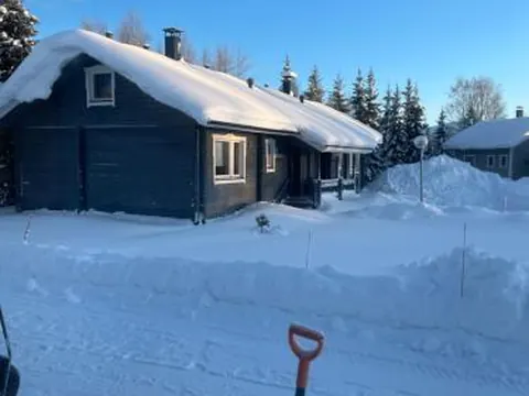 Yllästölli 2 D, Äkäslompolo